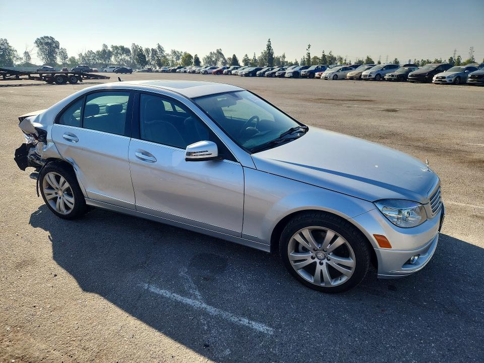 2011 Mercedes-benz C მანქანა იყიდება აუქციონზე, vin: WDDGF5EB4BA523965, აუქციონის ნომერი: 58044366