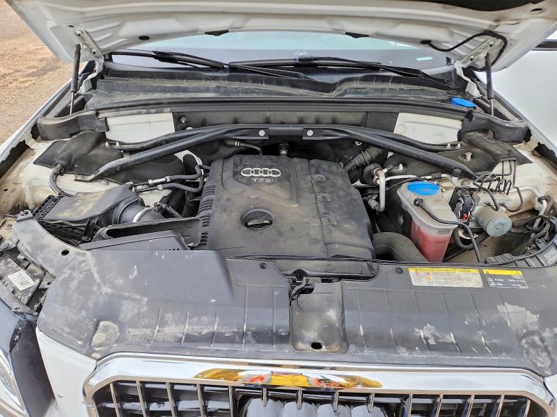 2015 Audi Q5 მანქანა იყიდება აუქციონზე, vin: WA1MFCFP3FA111760, აუქციონის ნომერი: 58398666