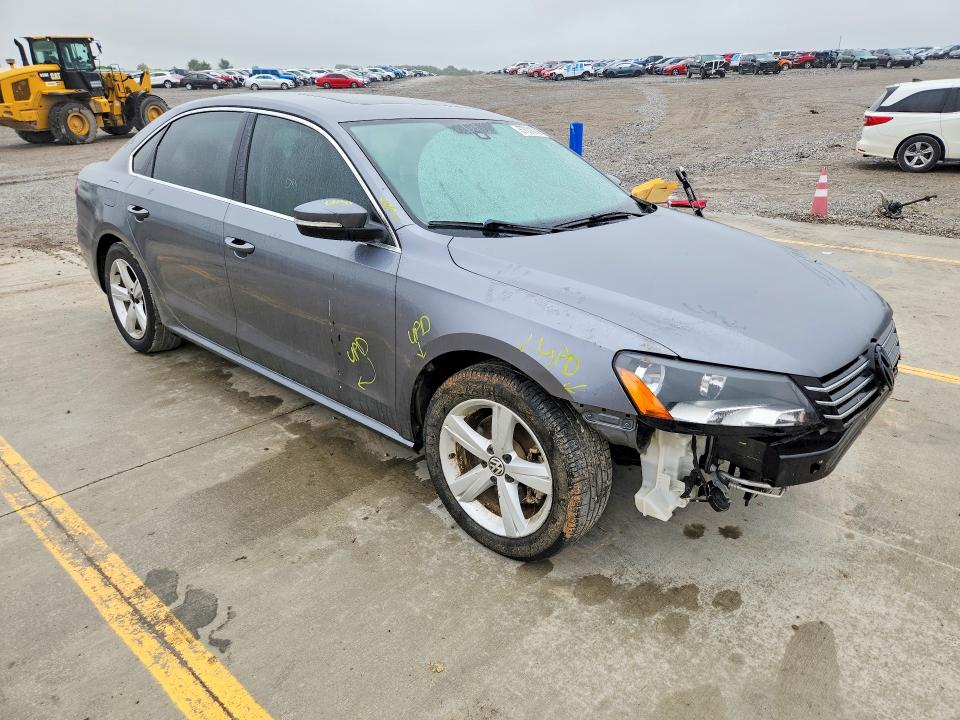 Продажа на аукционе авто 2013 Volkswagen Passat, vin: 1VWBH7A33DC028217, номер лота: 57031216
