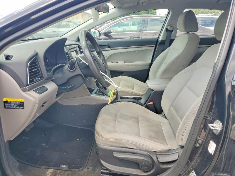 2017 Hyundai Elantra მანქანა იყიდება აუქციონზე, vin: 5NPD74LF2HH161162, აუქციონის ნომერი: 58901566