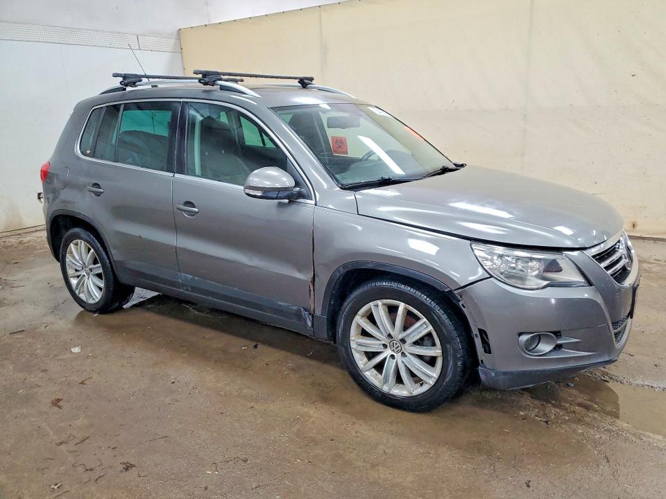 Продажа на аукционе авто 2010 Volkswagen Tiguan, vin: WVGBV7AX6AW509549, номер лота: 55495516