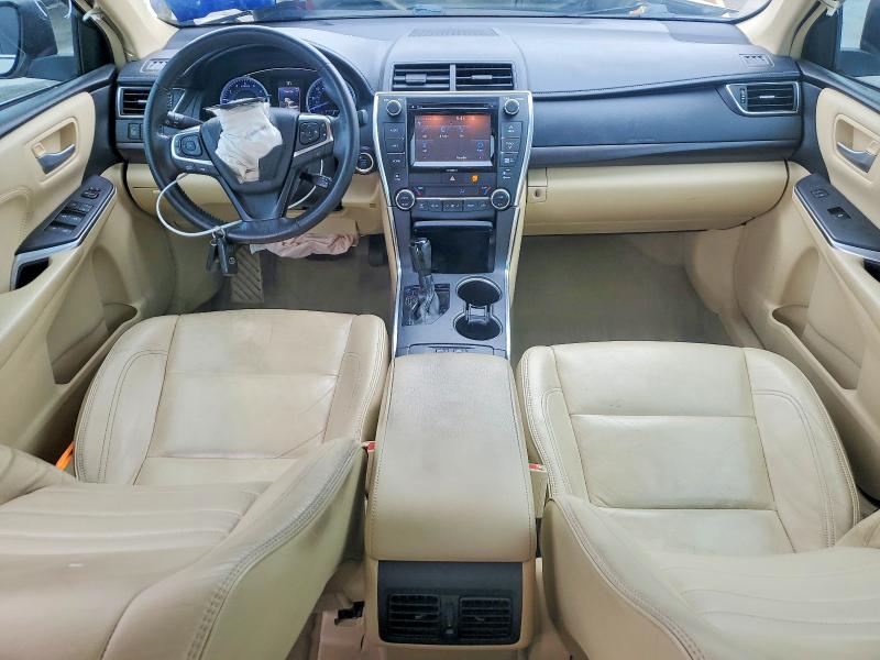 56512696 :رقم المزاد ، 4T1BF1FK7HU754244 vin ، 2017 Toyota Camry مزاد بيع