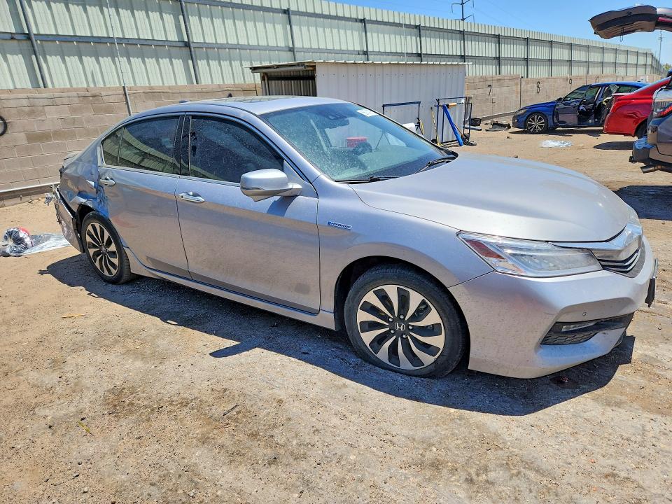 2017 Honda Accord მანქანა იყიდება აუქციონზე, vin: JHMCR6F78HC011590, აუქციონის ნომერი: 55714076
