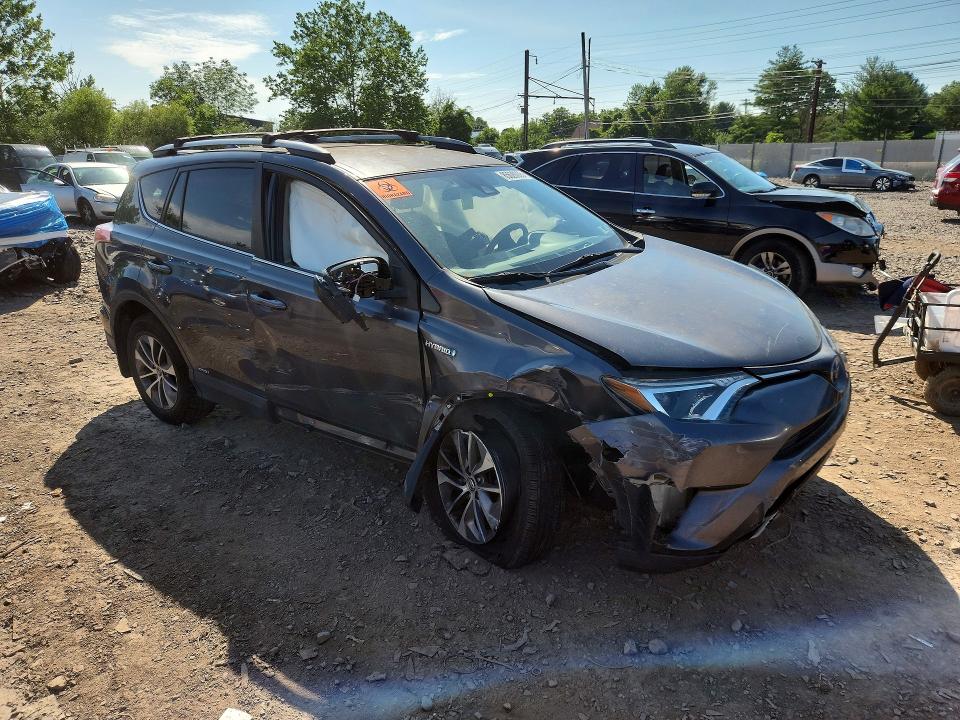 85620035 :رقم المزاد ، JTMRJREV7JD219674 vin ، 2018 Toyota Rav4 Hybrid مزاد بيع