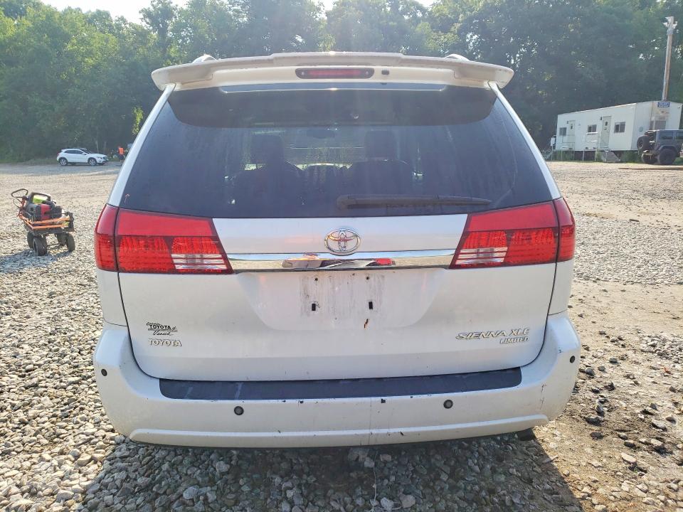 57372726 :رقم المزاد ، 5TDZA22C04S124408 vin ، 2004 Toyota Sienna مزاد بيع