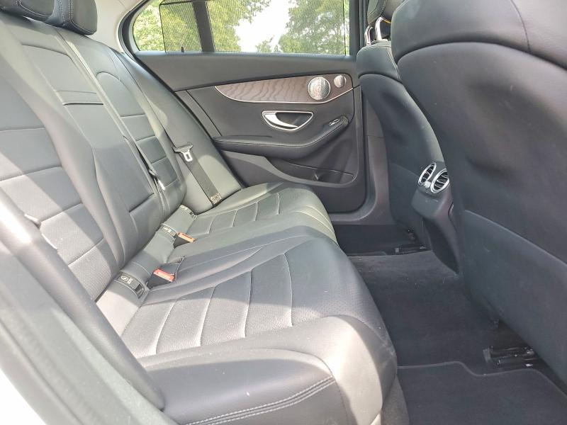 58728346 :رقم المزاد ، 55SWF4KB6HU189392 vin ، 2017 Mercedes-benz C300 Sadan 4 Door مزاد بيع