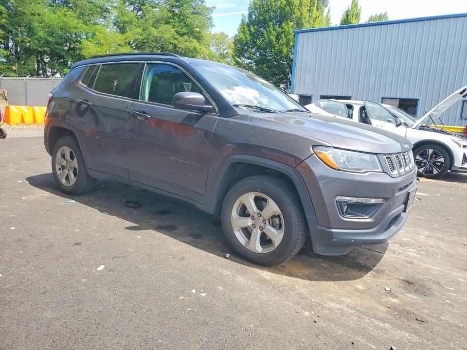 58900766 :رقم المزاد ، 3C4NJDBB5KT846946 vin ، 2019 Jeep Compass مزاد بيع
