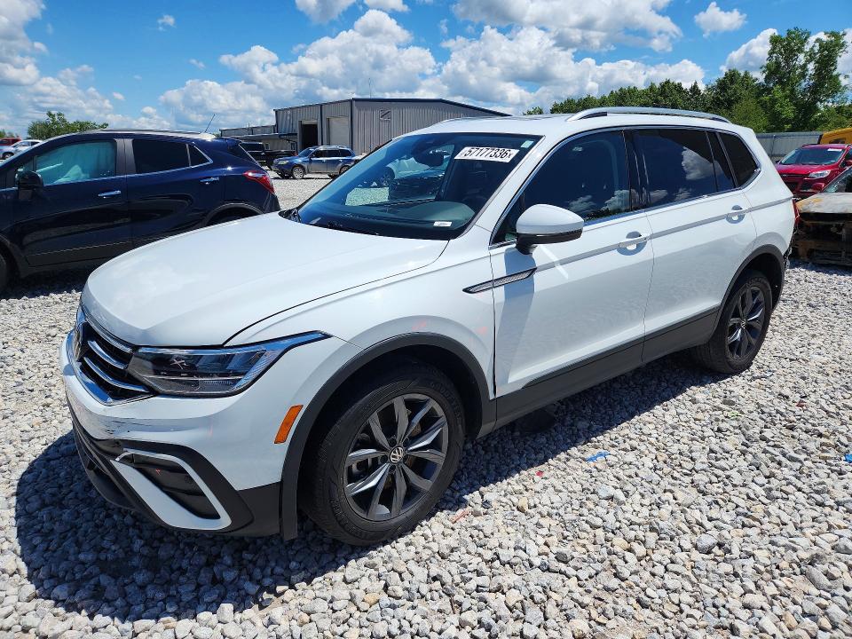 57177336 :رقم المزاد ، 3VV2B7AX5NM149940 vin ، 2022 Volkswagen Tiguan مزاد بيع