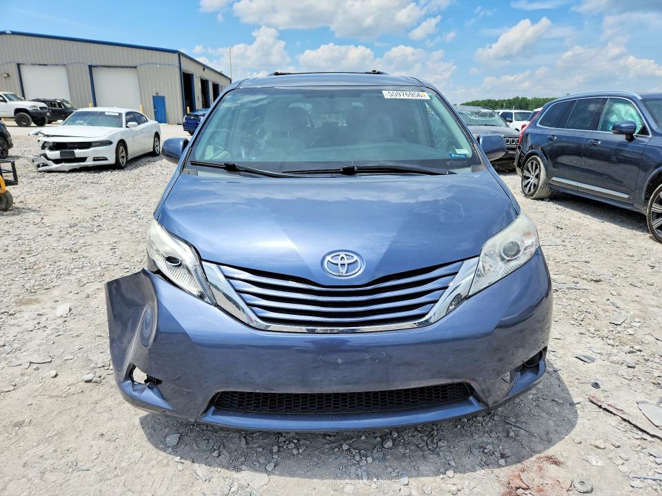 2015 Toyota Sienna მანქანა იყიდება აუქციონზე, vin: 5TDKK3DCXFS613354, აუქციონის ნომერი: 55976956