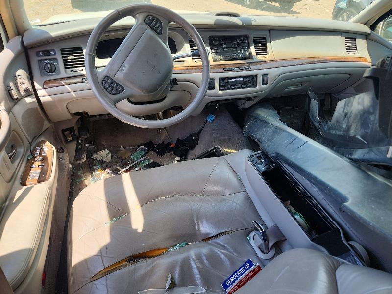 1997 Lincoln Town Car მანქანა იყიდება აუქციონზე, vin: 1LNLM82W1VY633645, აუქციონის ნომერი: 56130336