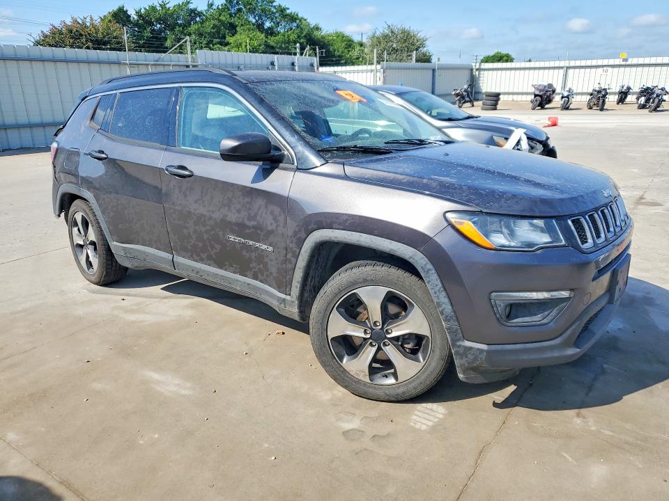 57918866 :رقم المزاد ، 3C4NJCBB4JT134145 vin ، 2018 Jeep Compass مزاد بيع