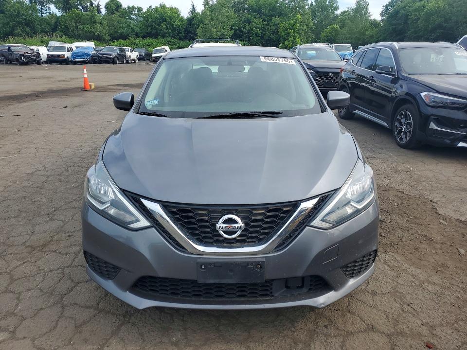 56058746 :رقم المزاد ، 3N1AB7AP6JL642703 vin ، 2018 Nissan Sentra مزاد بيع