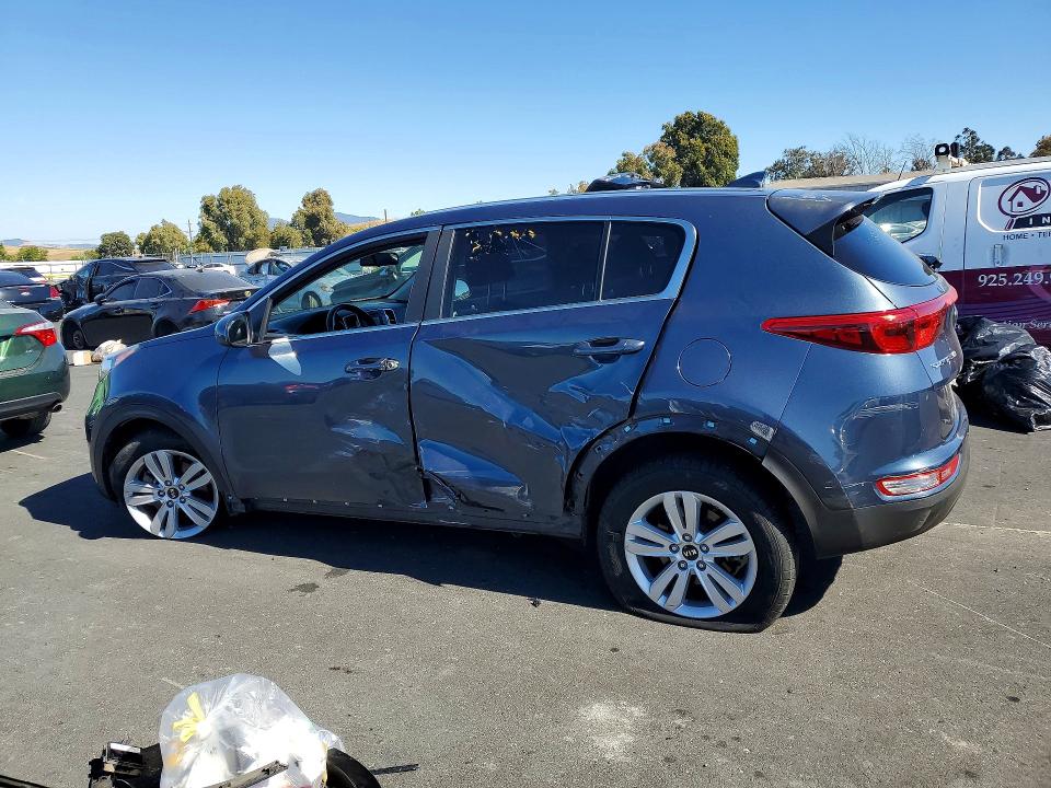 2018 Kia Sportage მანქანა იყიდება აუქციონზე, vin: KNDPM3AC1J7423885, აუქციონის ნომერი: 58772256