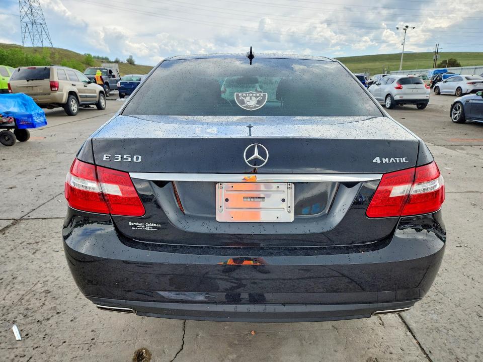55439036 :رقم المزاد ، WDDHF8HB5AA118570 vin ، 2010 Mercedes-benz E مزاد بيع