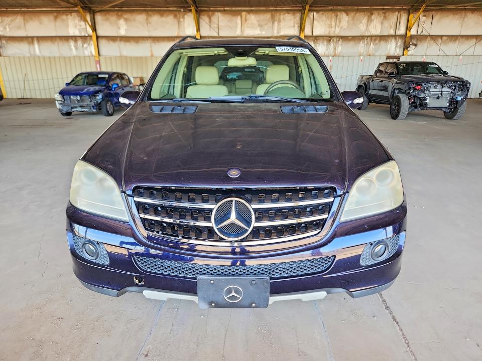 57040956 :رقم المزاد ، 4JGBB86E17A272271 vin ، 2007 Mercedes-benz Ml مزاد بيع