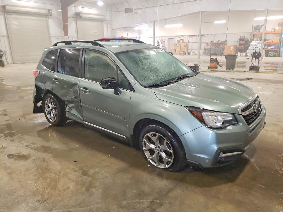 2017 Subaru Forester მანქანა იყიდება აუქციონზე, vin: JF2SJAWC2HH456514, აუქციონის ნომერი: 55603346