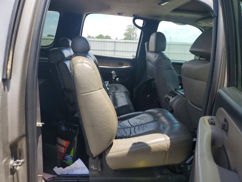 Auction sale of the 2002 Chevrolet Suburban, vin: 1GNFK16Z12J218839, lot number: 57577516