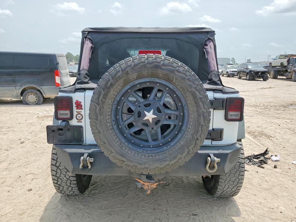 58616196 :رقم المزاد ، 1C4BJWDGXFL566769 vin ، 2015 Jeep Wrangler Unlimited مزاد بيع