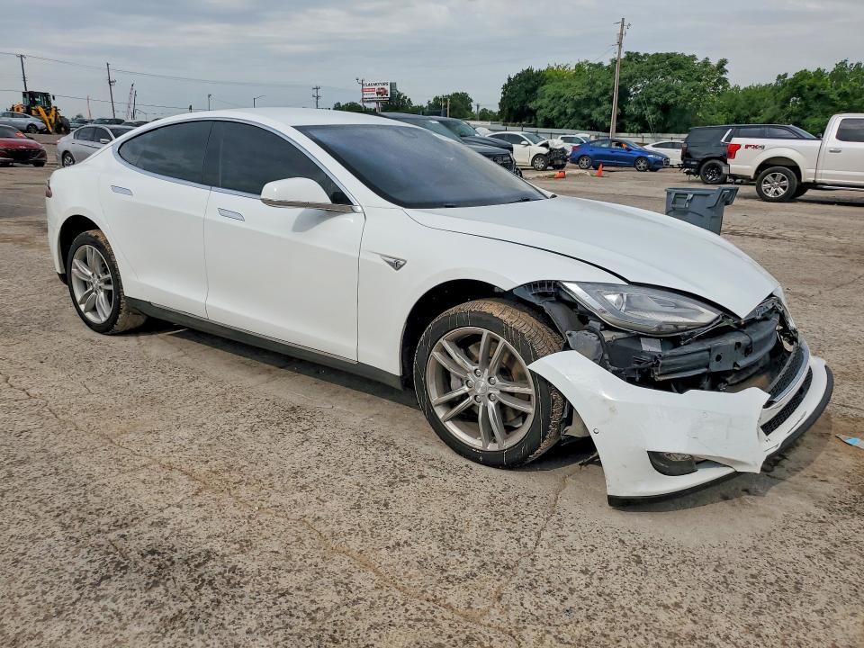 58306056 :رقم المزاد ، 5YJSA1H19EFP61336 vin ، 2014 Tesla Model S مزاد بيع