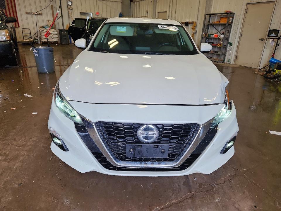 Продажа на аукционе авто 2019 Nissan Altima, vin: 1N4BL4DW2KC206546, номер лота: 55879576