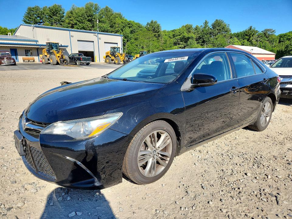 56648786 :رقم المزاد ، 4T1BF1FK3FU958522 vin ، 2015 Toyota Camry مزاد بيع