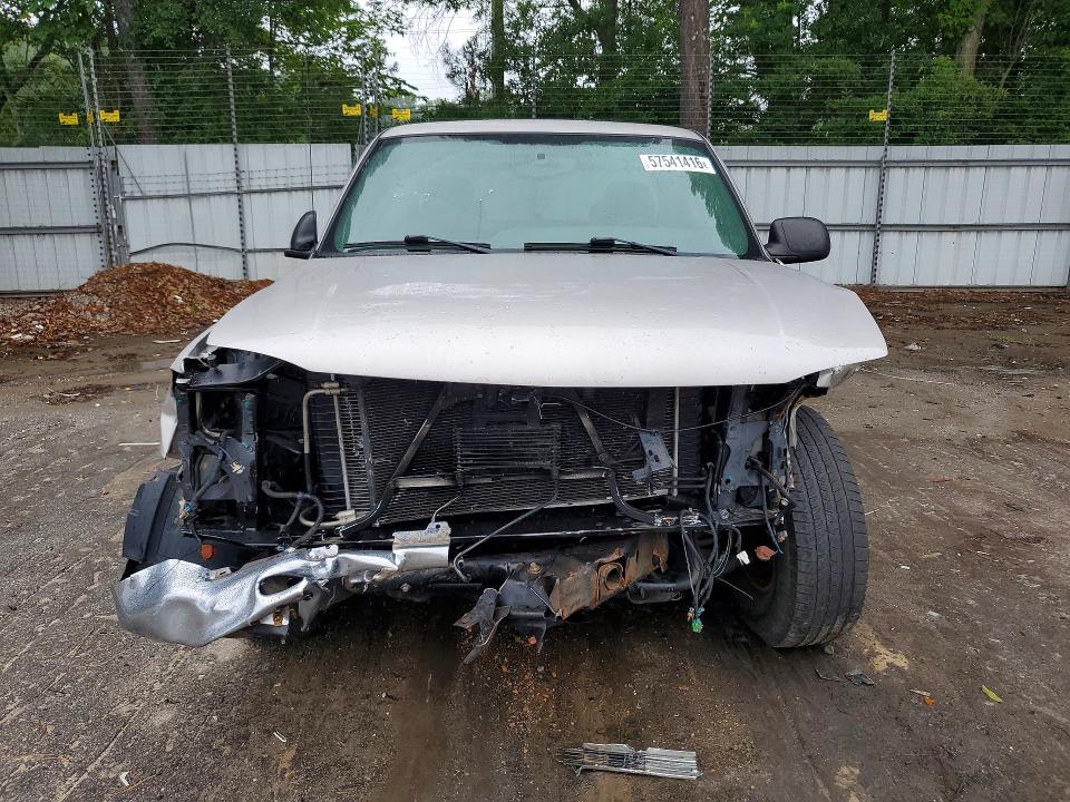 Продажа на аукционе авто 2004 Gmc New Sierra, vin: 2GTEC19T441268852, номер лота: 57541416