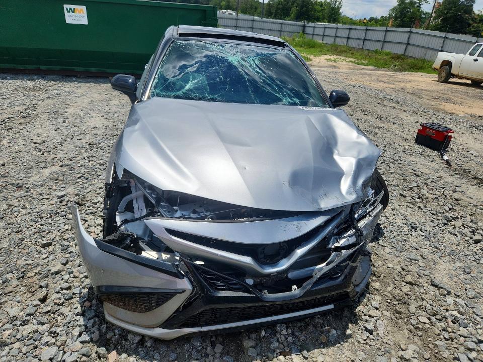 55774556 :رقم المزاد ، 4T1K61AK1PU114519 vin ، 2023 Toyota Camry مزاد بيع