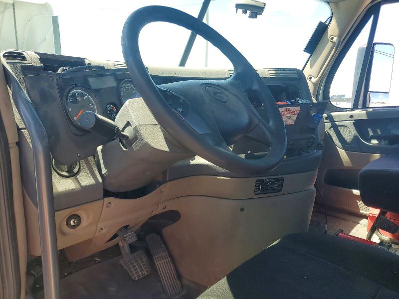 Продаж на аукціоні авто 2018 Freightliner Cascadia 113, vin: 3AKBGADV6JSJN3088, номер лоту: 54422936