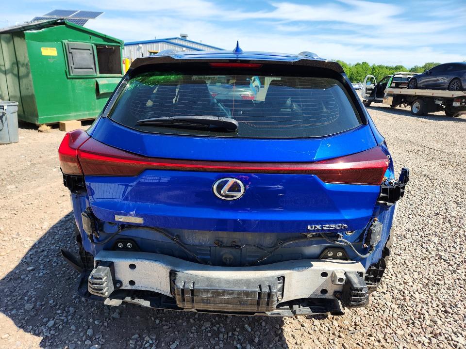Продаж на аукціоні авто 2020 Lexus Ux, vin: JTHR9JBH5L2027353, номер лоту: 57040966