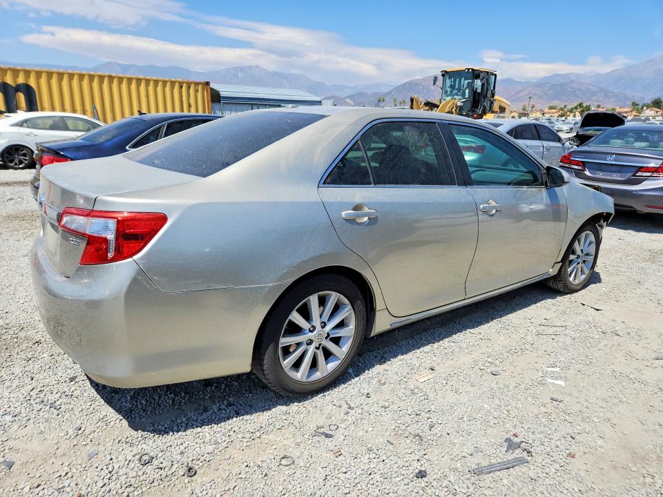2013 Toyota Camry მანქანა იყიდება აუქციონზე, vin: 4T4BF1FK3DR318037, აუქციონის ნომერი: 58442296