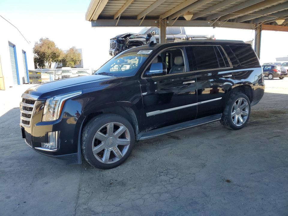 55632036 :رقم المزاد ، 1GYS4BKJ2LR107690 vin ، 2020 Cadillac Escalade مزاد بيع