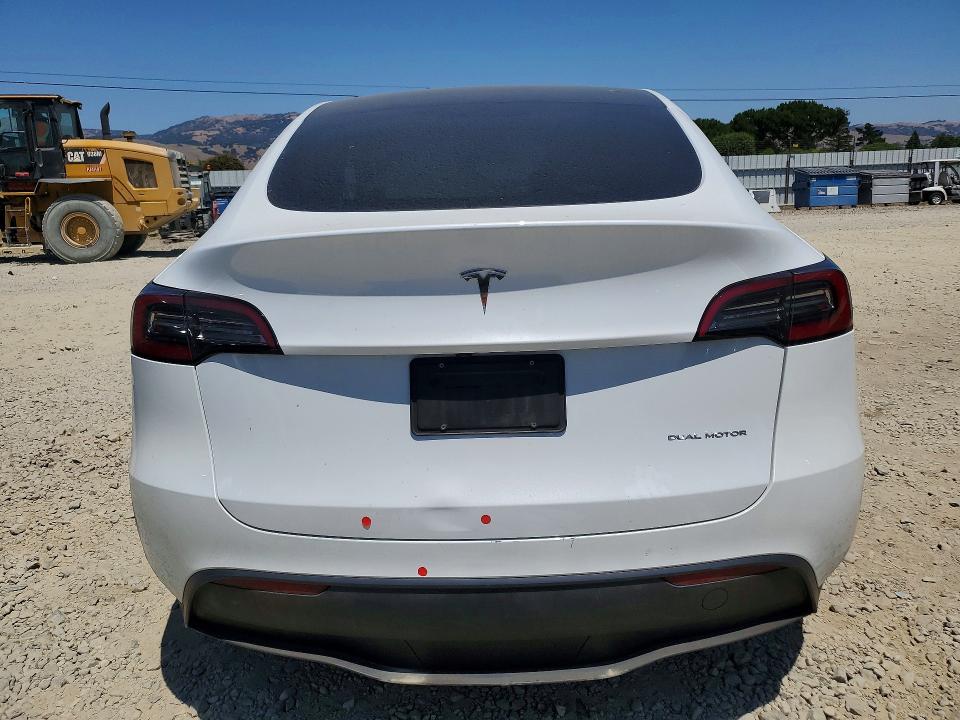 Продаж на аукціоні авто 2023 Tesla Model Y, vin: 7SAYGDEE8PF825177, номер лоту: 57243256