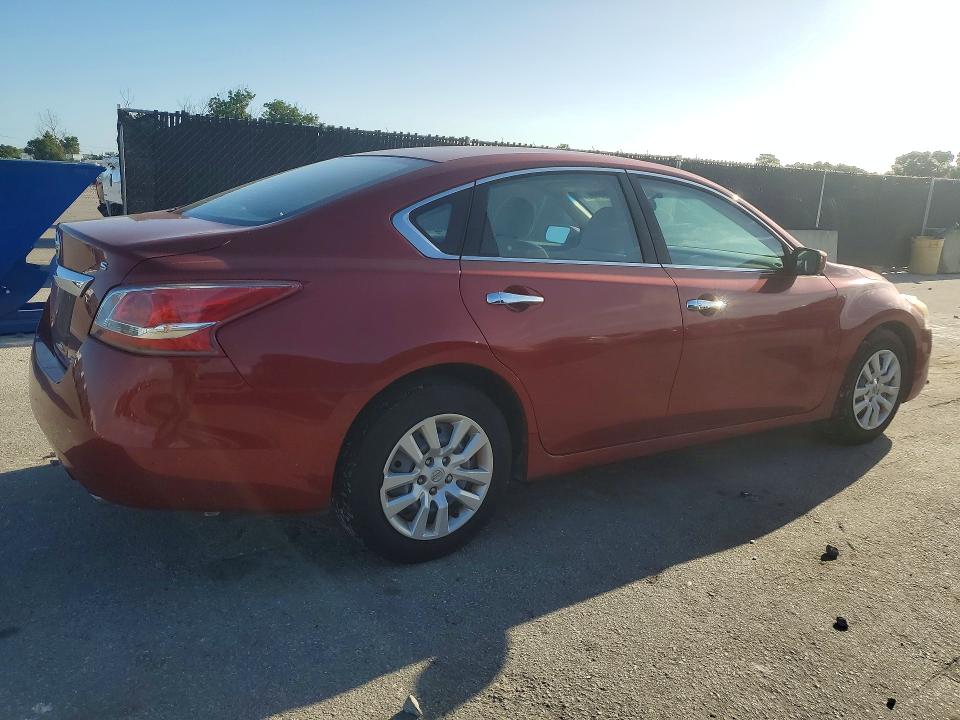 2013 Nissan Altima მანქანა იყიდება აუქციონზე, vin: 1N4AL3AP6DC122042, აუქციონის ნომერი: 56357136