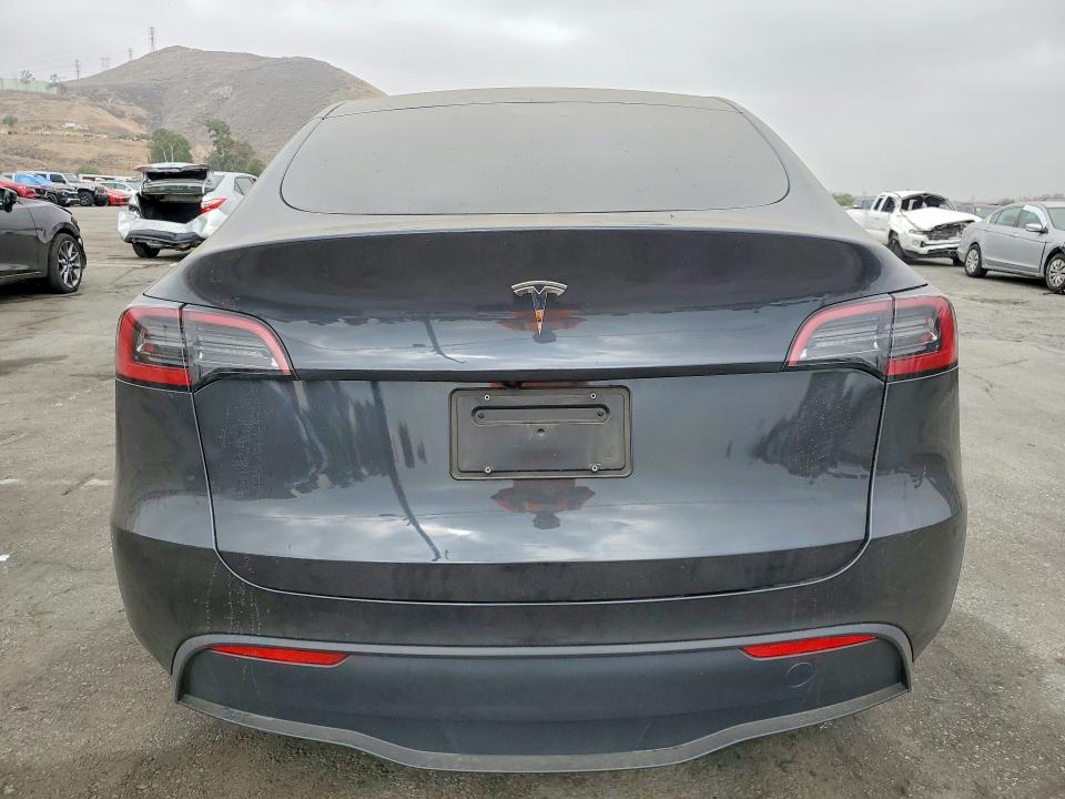 58719786 :رقم المزاد ، 7SAYGDEDXSF314294 vin ، 2025 Tesla Model Y مزاد بيع