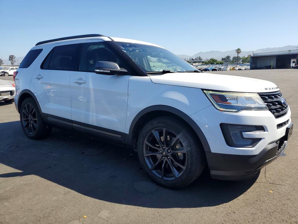 56889656 :رقم المزاد ، 1FM5K7D89HGC47797 vin ، 2017 Ford Explorer مزاد بيع