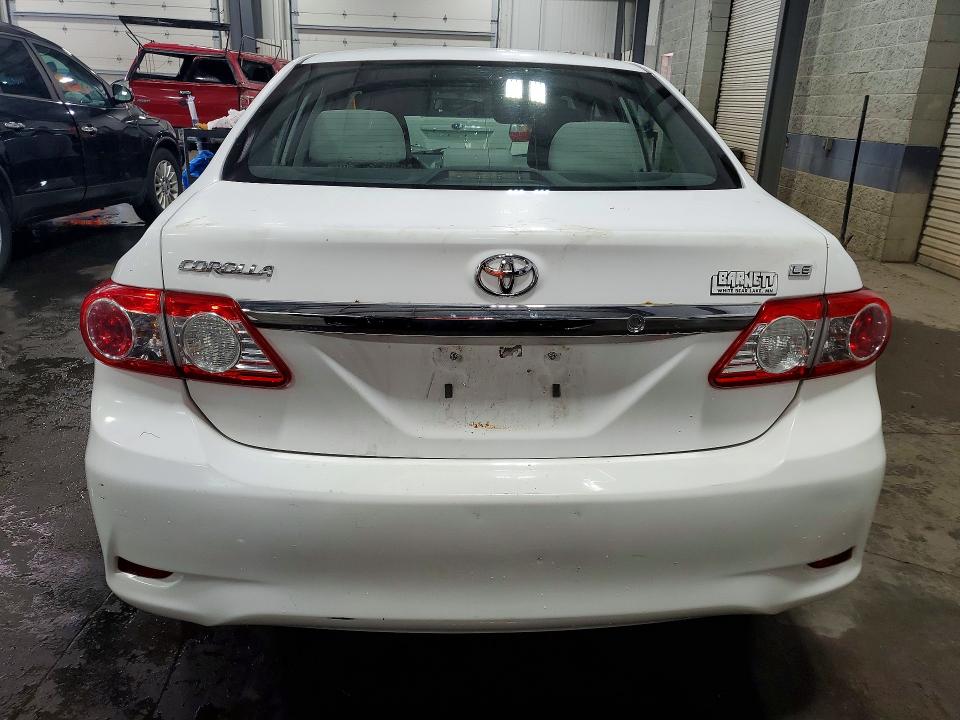 59375366 :رقم المزاد ، 2T1BU4EE3BC610704 vin ، 2011 Toyota Corolla مزاد بيع