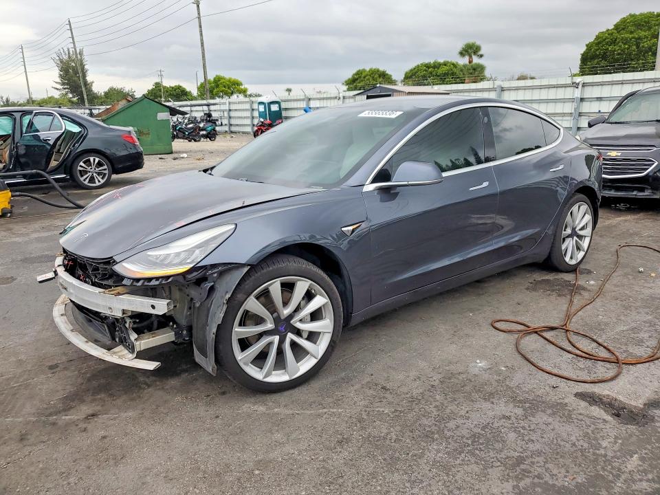 58565836 :رقم المزاد ، 5YJ3E1EA8KF302680 vin ، 2019 Tesla 3 مزاد بيع