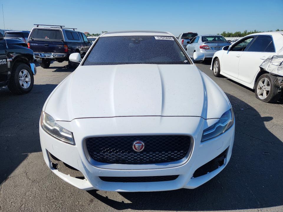 57625656 :رقم المزاد ، SAJBF4BV5GCY16283 vin ، 2016 Jaguar Xf مزاد بيع