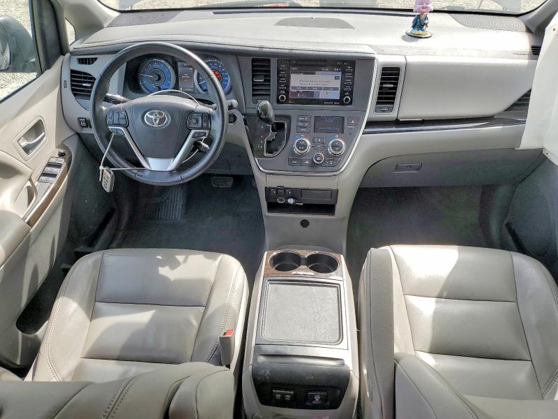 2018 Toyota Sienna მანქანა იყიდება აუქციონზე, vin: 5TDYZ3DC8JS933478, აუქციონის ნომერი: 55656806