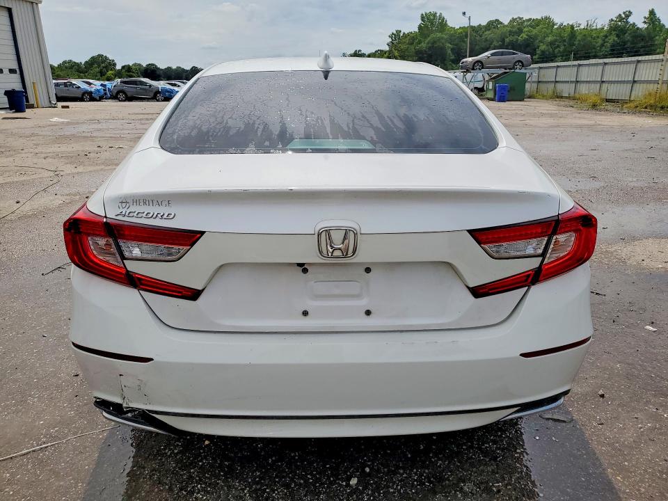 2019 Honda Accord მანქანა იყიდება აუქციონზე, vin: 1HGCV1F10KA015147, აუქციონის ნომერი: 56741116