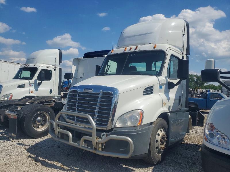 Aukcja sprzedaży 2015 Freightliner Cascadia, vin: 3AKBGADV3FSGU9329, numer aukcji: 54532046