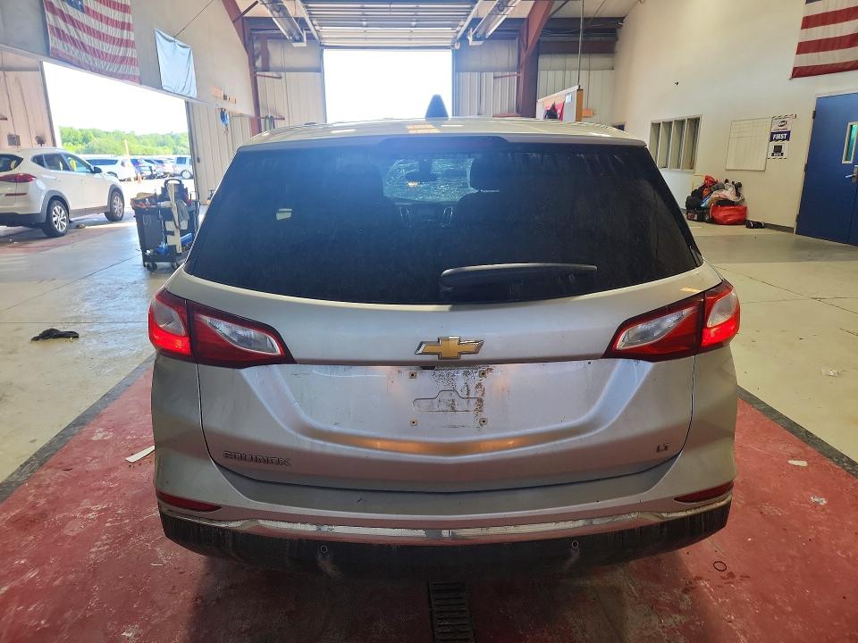 Продажа на аукционе авто 2018 Chevrolet Equinox, vin: 3GNAXJEV4JS633659, номер лота: 55752416