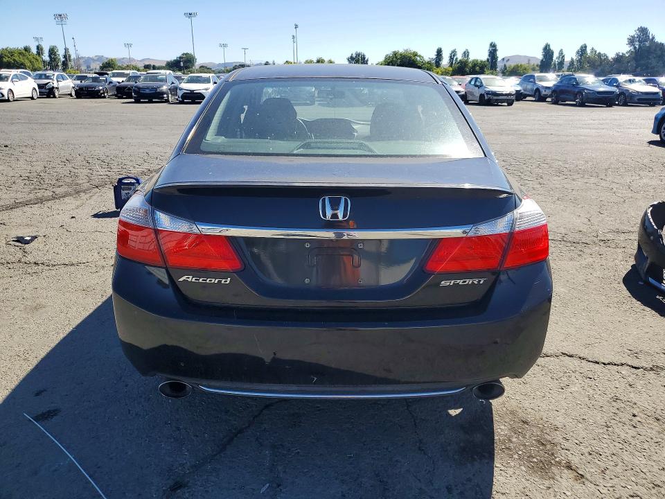 56952606 :رقم المزاد ، 1HGCR2F5XFA032315 vin ، 2015 Honda Accord مزاد بيع
