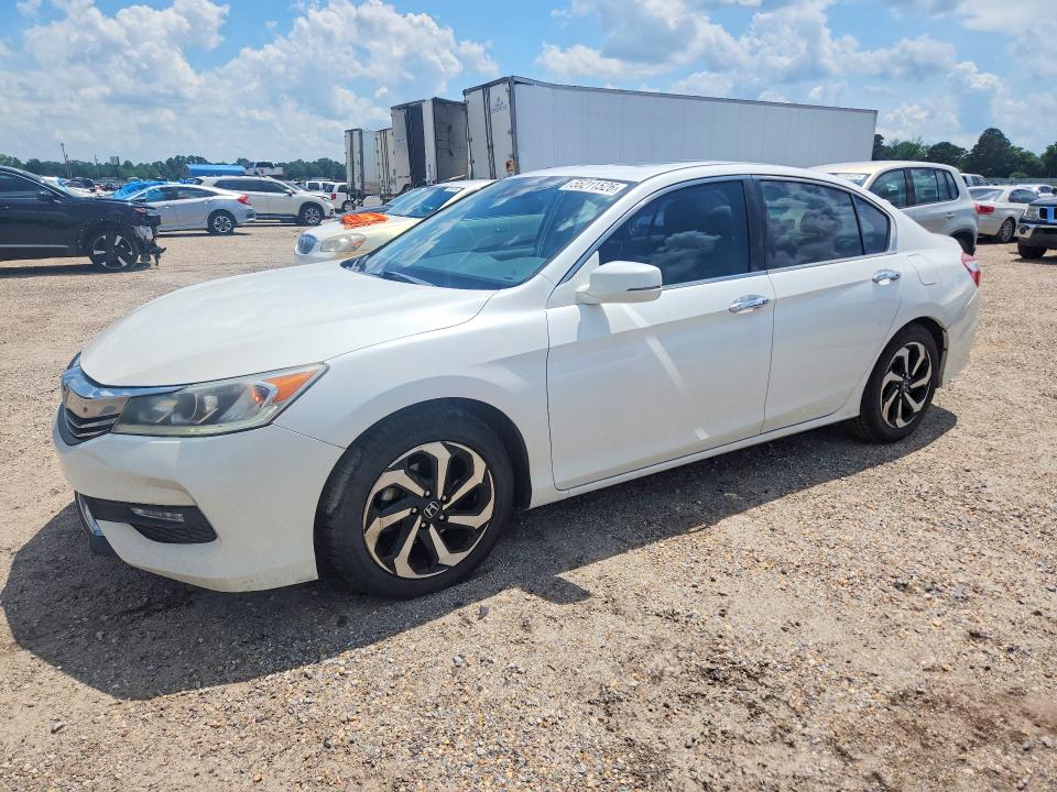 2016 Honda Accord მანქანა იყიდება აუქციონზე, vin: 1HGCR3F03GA031860, აუქციონის ნომერი: 55211526