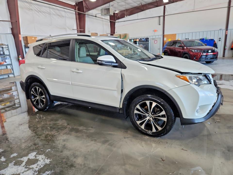 Продажа на аукционе авто 2015 Toyota Rav4, vin: JTMDFREV0FD163645, номер лота: 57179526