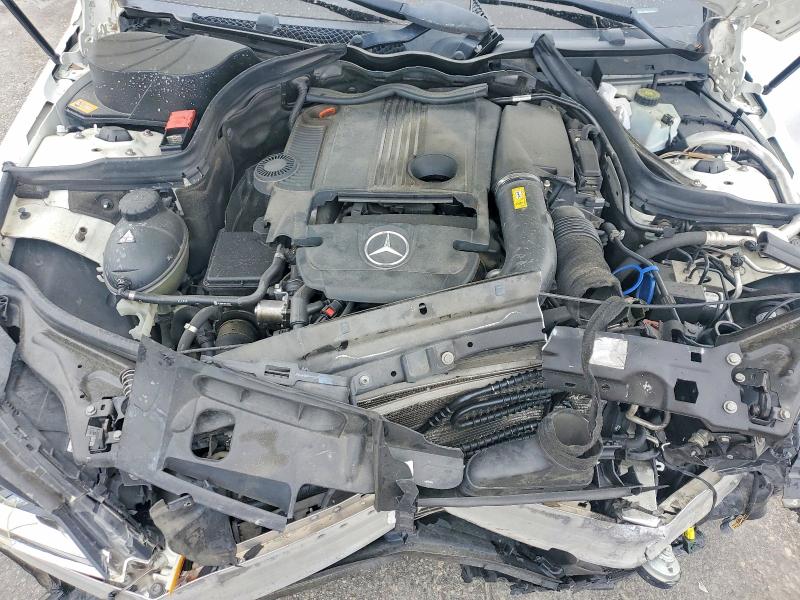 2014 Mercedes-benz C მანქანა იყიდება აუქციონზე, vin: WDDGF4HB3EA940844, აუქციონის ნომერი: 55824436