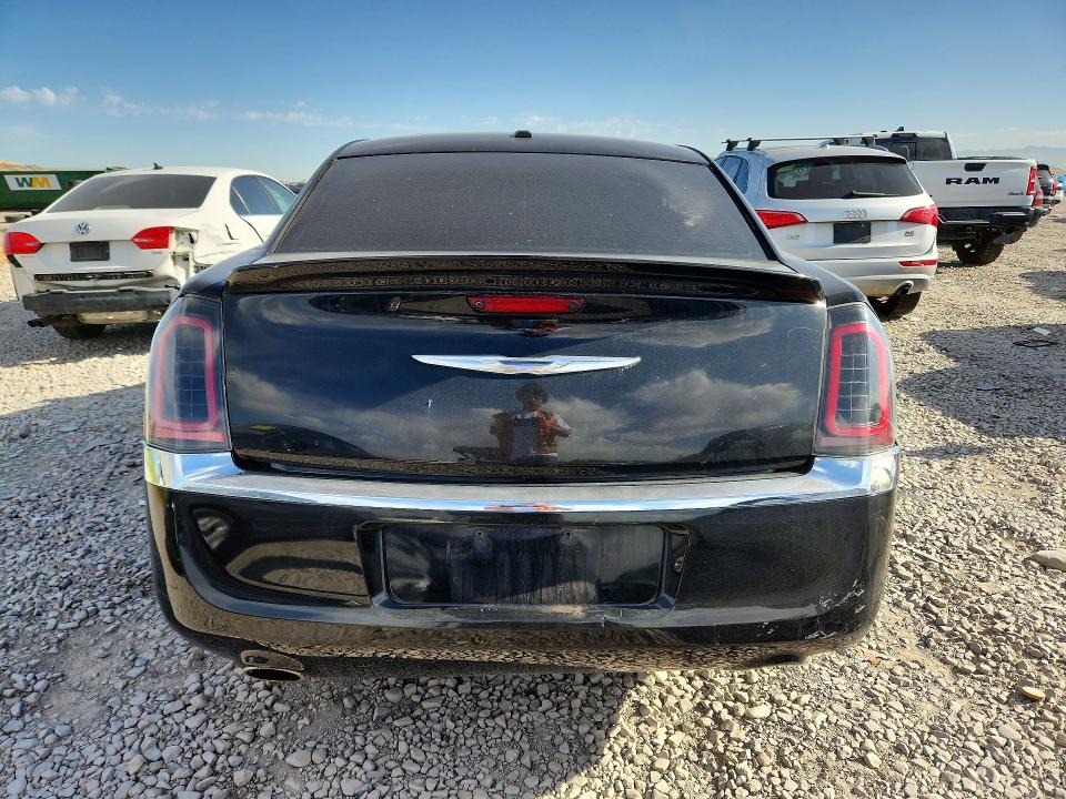 2011 Chrysler 300c მანქანა იყიდება აუქციონზე, vin: 2C3CA6CTXBH595154, აუქციონის ნომერი: 55794006