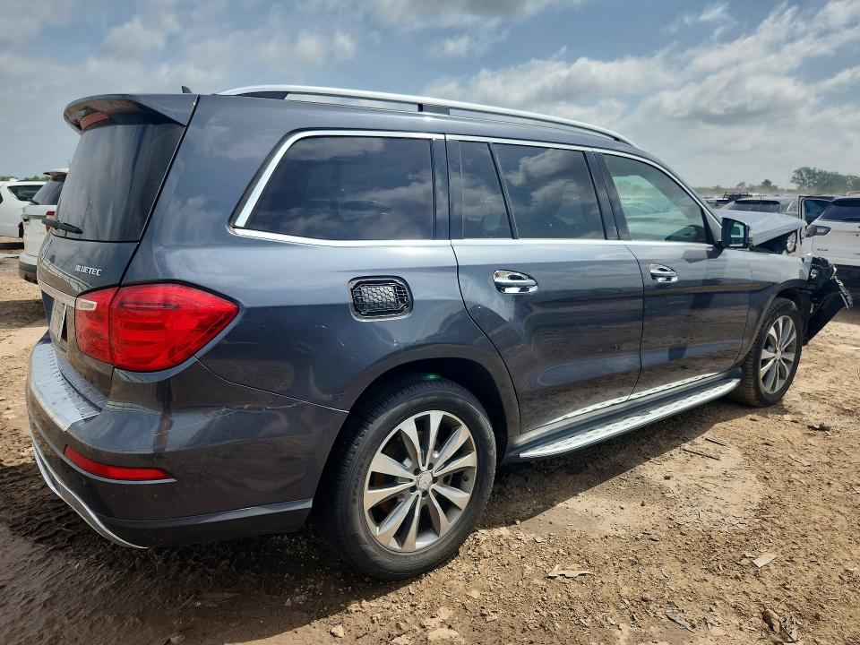 58981226 :رقم المزاد ، 4JGDF2EE6FA516071 vin ، 2015 Mercedes-benz Gl مزاد بيع