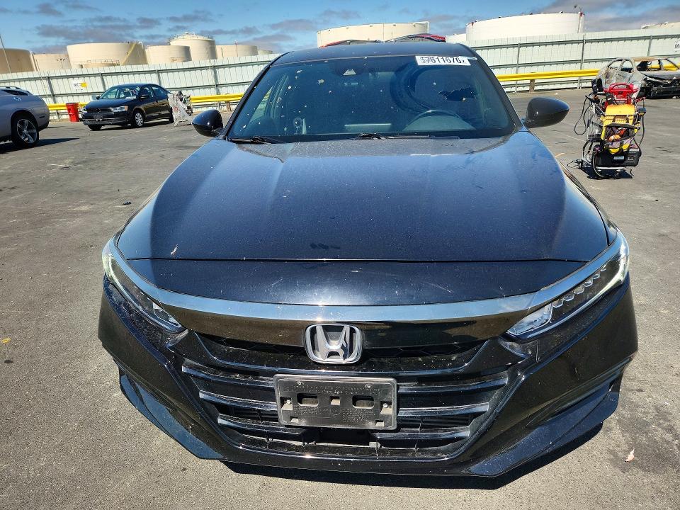 57611676 :رقم المزاد ، 1HGCV1F39KA171804 vin ، 2019 Honda Accord مزاد بيع
