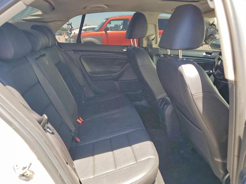 2010 Volkswagen Jetta მანქანა იყიდება აუქციონზე, vin: 3VWRZ7AJ6AM051205, აუქციონის ნომერი: 55748406